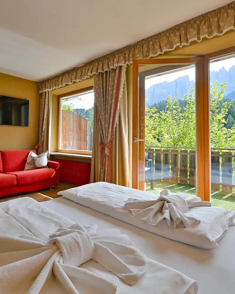 Bio Latemar Doppelzimmer im Hotel Diana mit Blick auf den Latemar